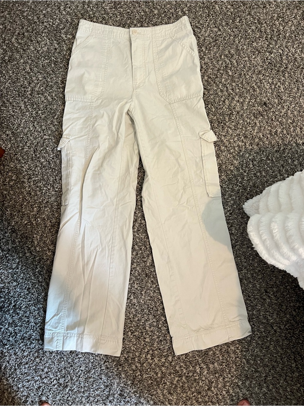 Abercrombie & Fitch Light Cream Cargo Pants